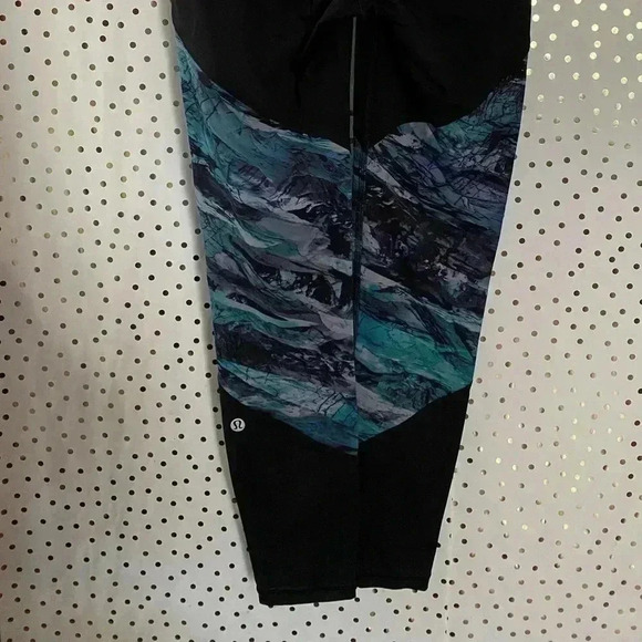 Lululemon Run To Rest Leggings - Picture 9 of 9